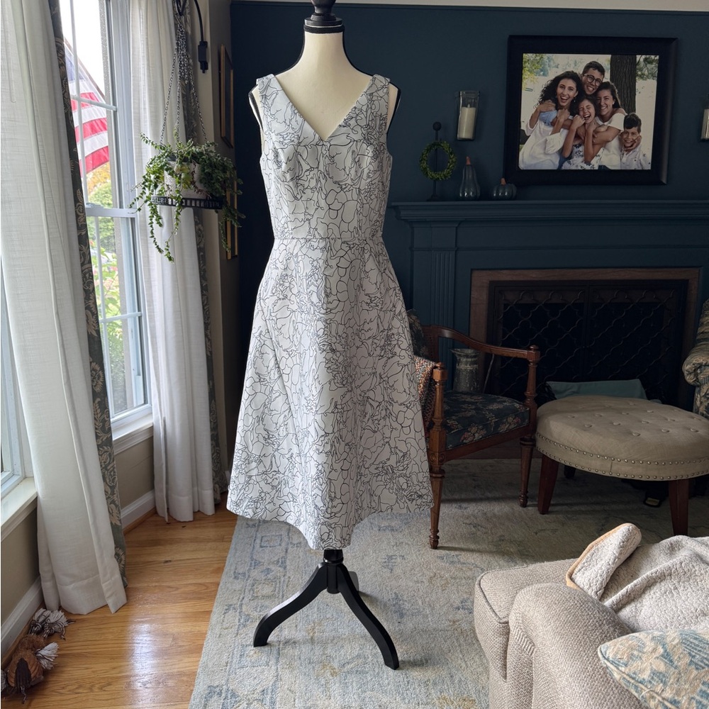 Kay Unger White and Black Patterned Midi Dress